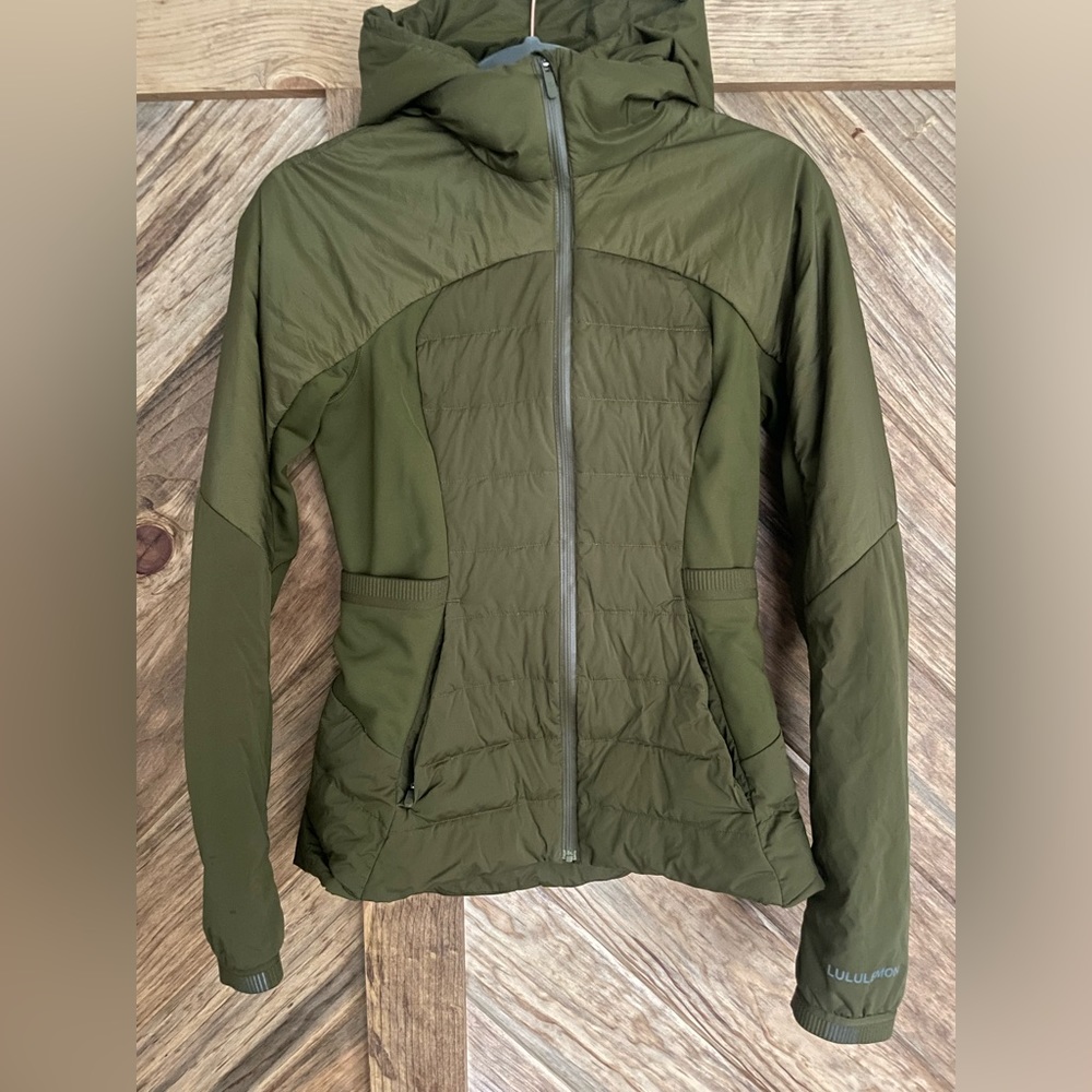 LULULEMON Down For It All puffer jacket army green 6